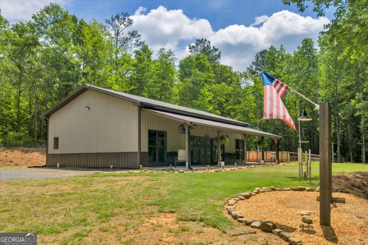 627 Johnstonville Road Barnesville, GA 30204