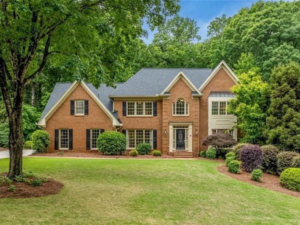 7390 Stoneykirk Close, Atlanta, GA 30350