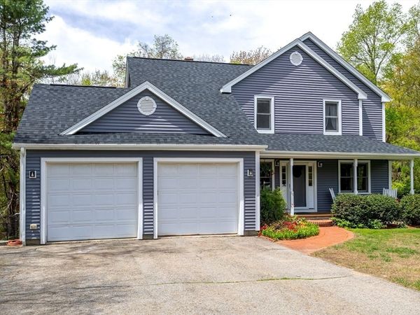 26 Eagle Ter, Holden, MA 01522