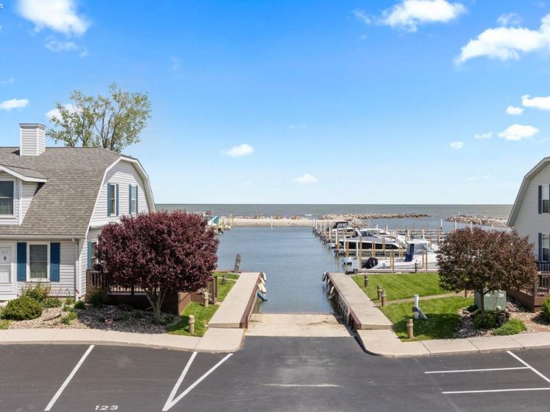 95 N Schooner Point Drive, Port Clinton, OH 43455 Photo 17