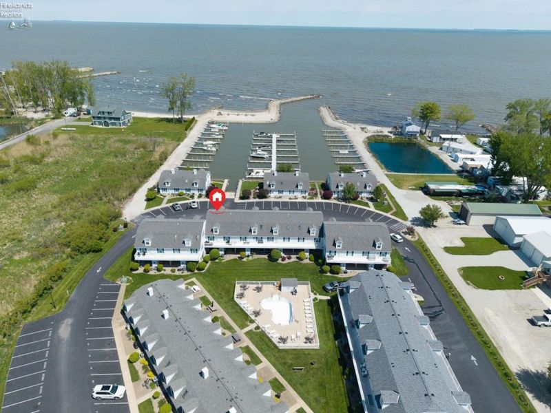 95 N Schooner Point Drive, Port Clinton, OH 43455 Photo 5