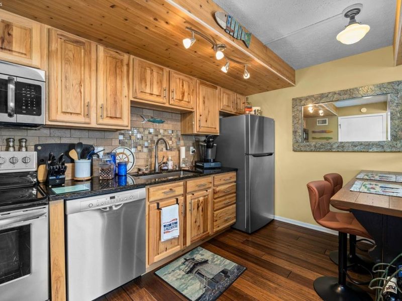 95 N Schooner Point Drive, Port Clinton, OH 43455 Photo 6