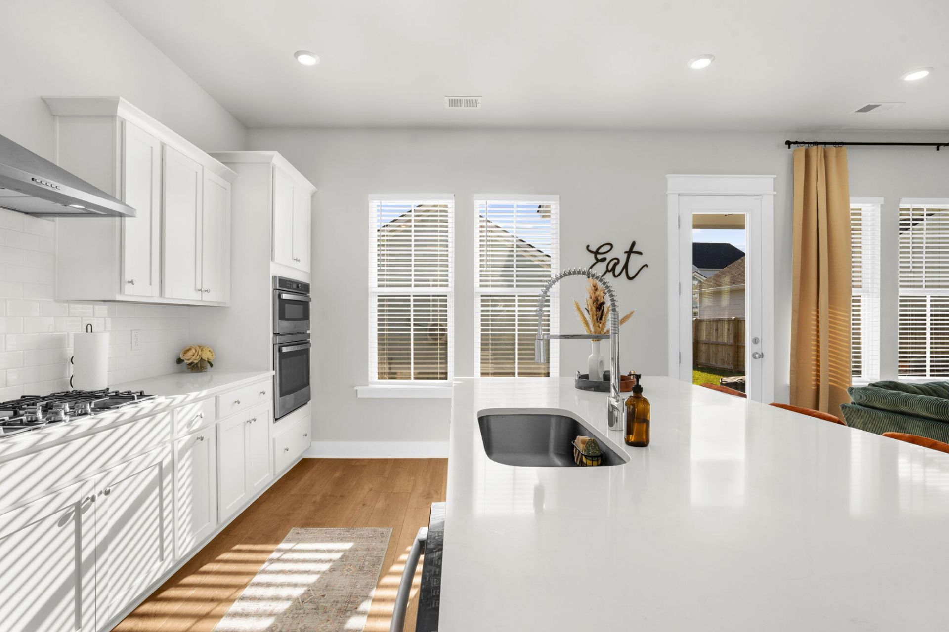 109 Marions Oak Drive Photo 12