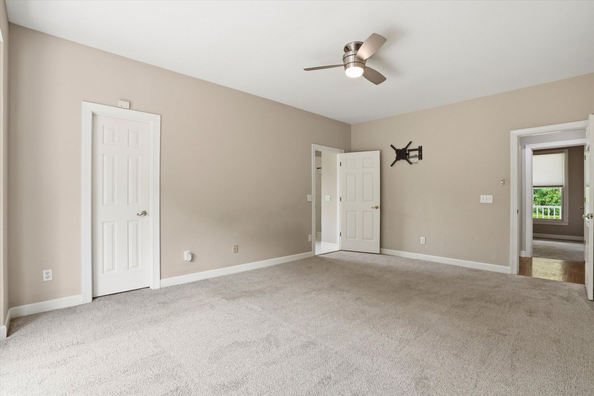 1539 Cedar Avenue Photo 15