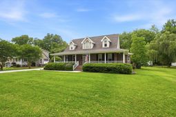 1539 Cedar Avenue photo 4