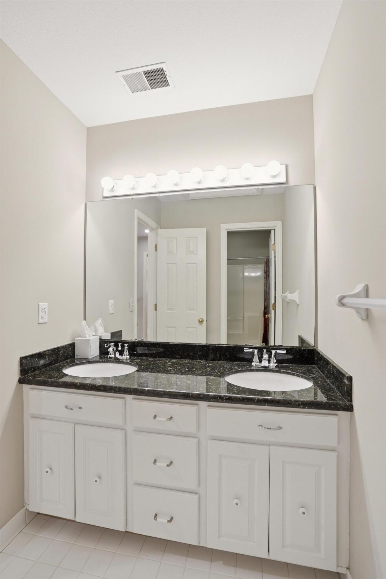 1539 Cedar Avenue Photo 25