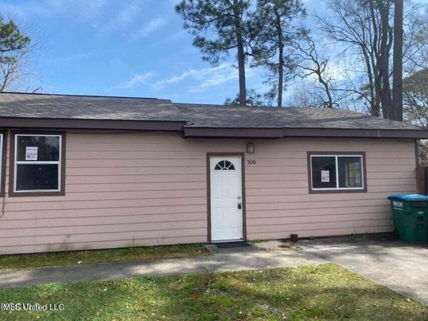 3010 Martin Street, Pascagoula, MS 39581