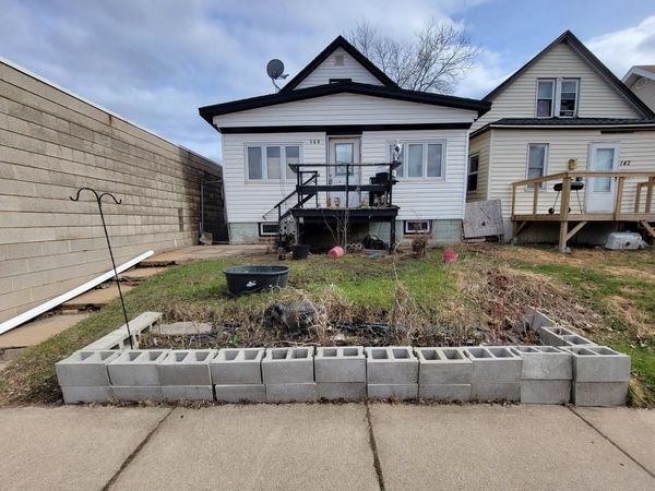 140 W Howard Street , Hibbing, MN 55746
