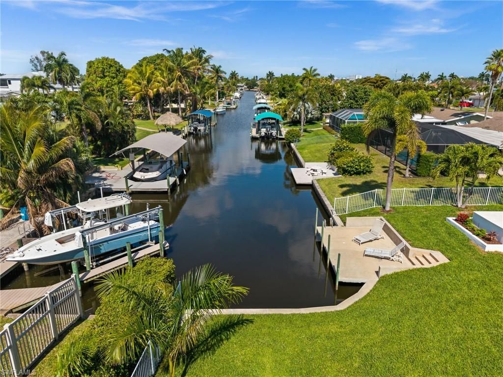 1460 Venetian Ct, Cape Coral, FL 33904 Photo