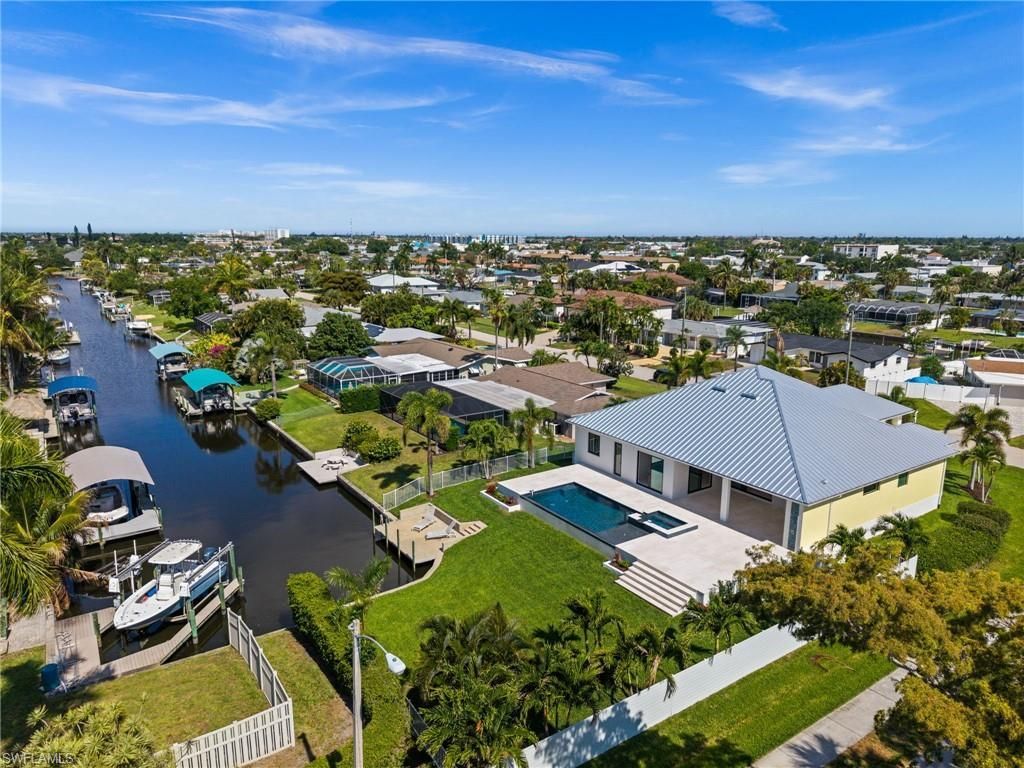 1460 Venetian Ct, Cape Coral, FL 33904 Photo