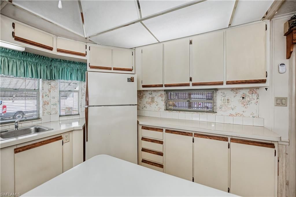 178 Caravan Cir, North Fort Myers, FL 33903 Photo
