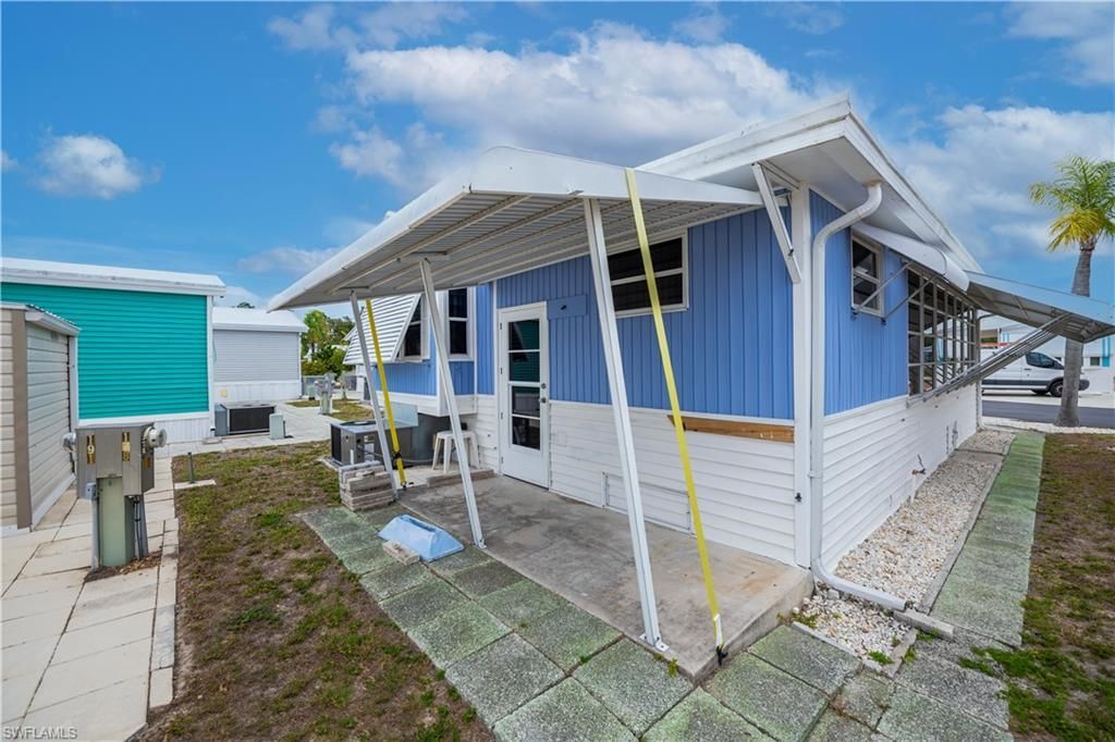 178 Caravan Cir, North Fort Myers, FL 33903 Photo