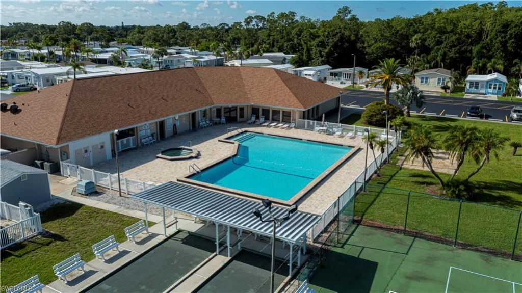 178 Caravan Cir, North Fort Myers, FL 33903 Photo