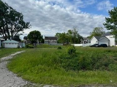 3673 Casa Boulevard , Grove City, OH 43123