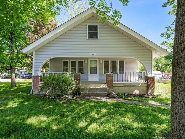 1852 Richmond Road , Columbus, OH 43223