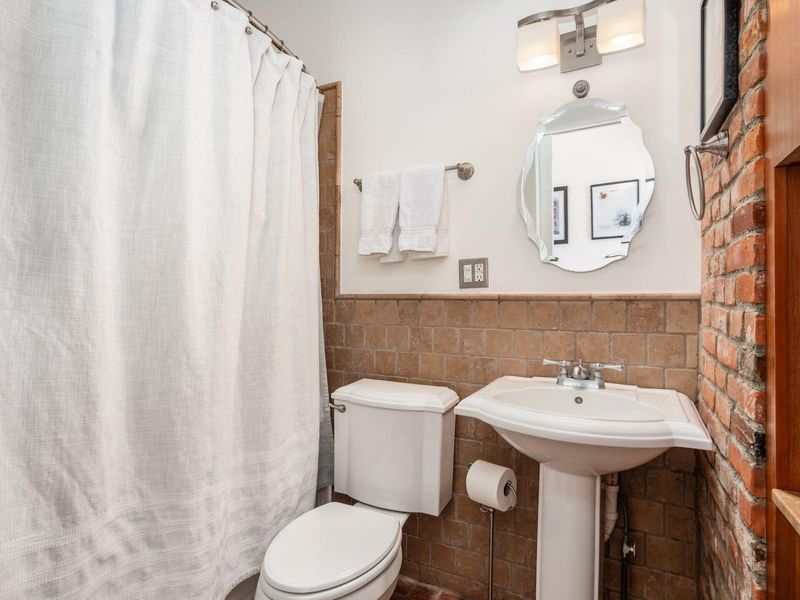320 W 3rd Avenue, Columbus, OH 43201 Photo 35