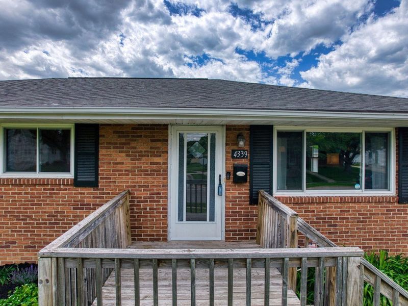 4339 Blythe Road, Columbus, OH 43224 Photo 3