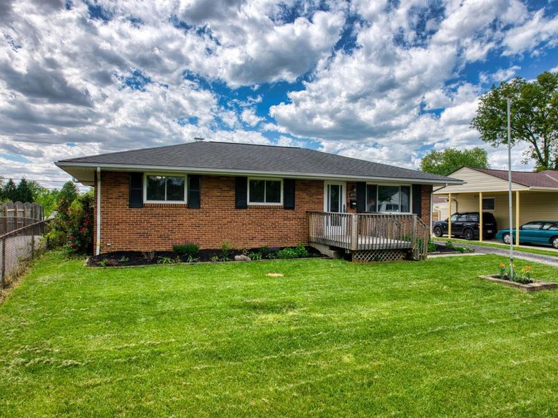 4339 Blythe Road, Columbus, OH 43224 Photo 5