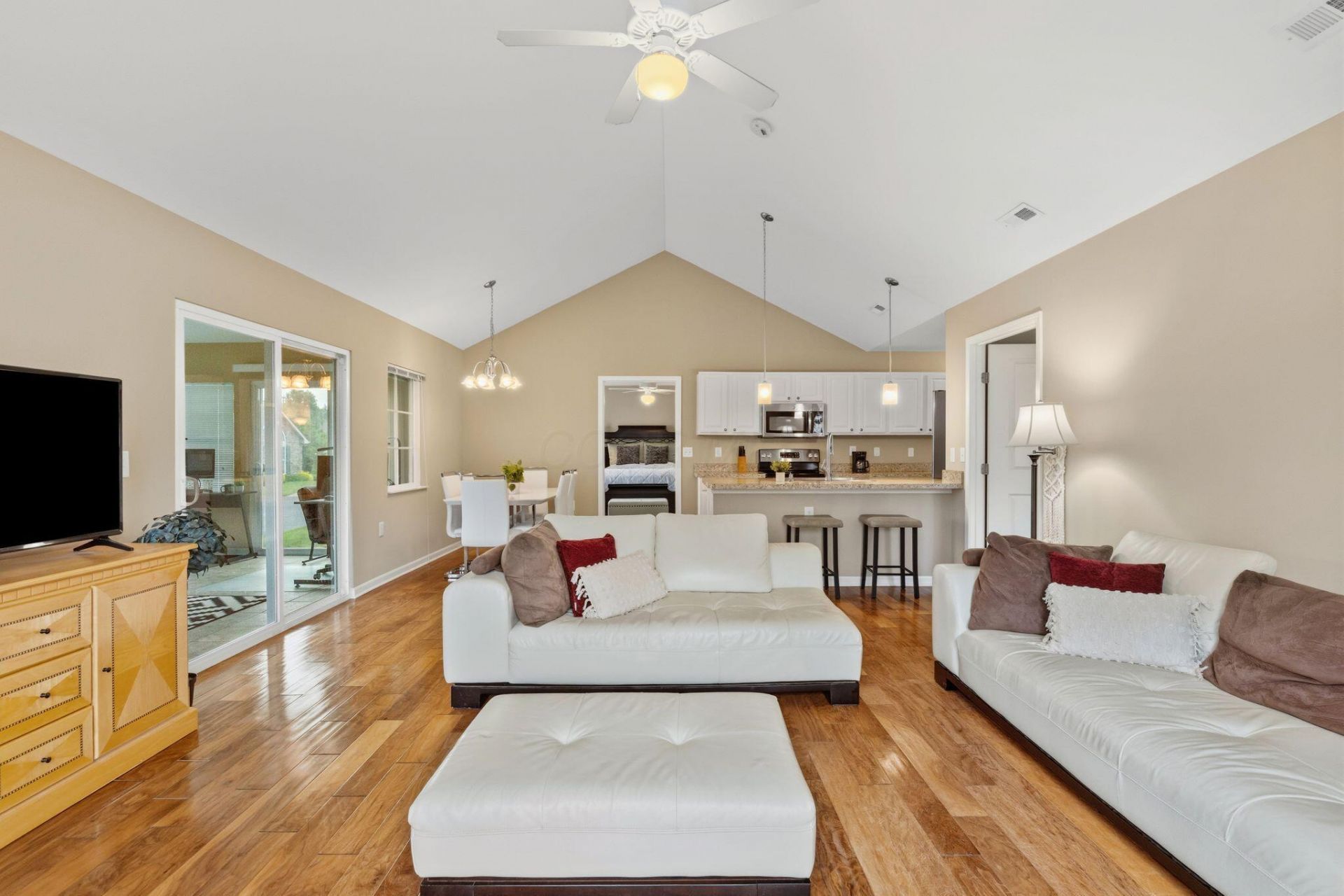 5673 White Goose Road, Unit 12, Westerville, OH 43081 Main Photo