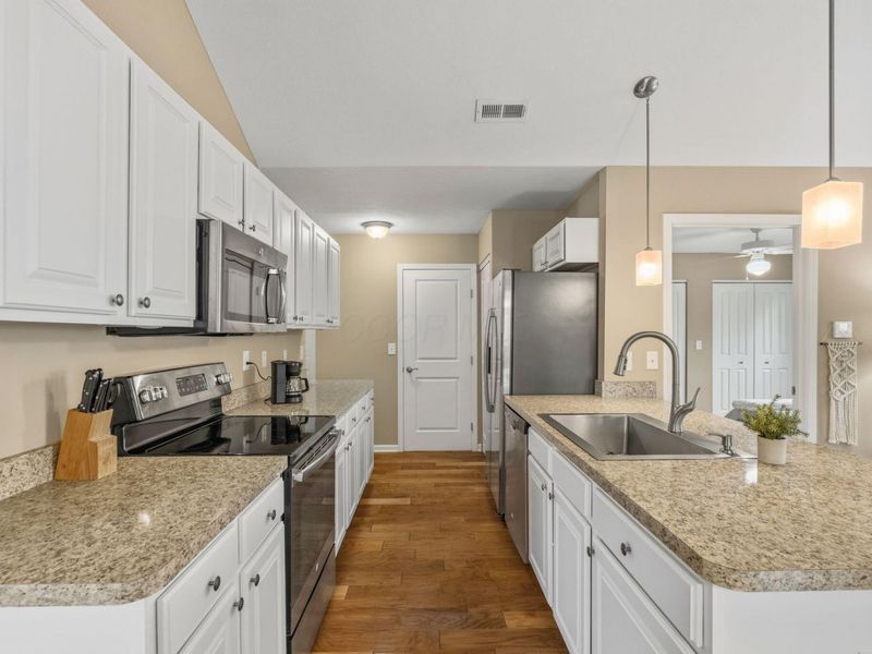 5673 White Goose Road, Unit 12, Westerville, OH 43081 Photo 11