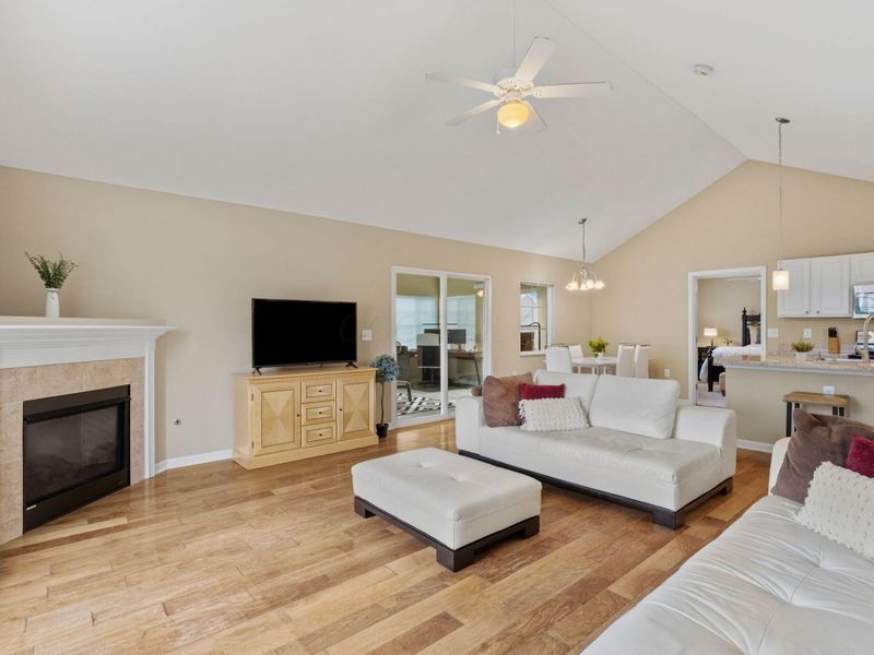 5673 White Goose Road, Unit 12, Westerville, OH 43081 Photo 7