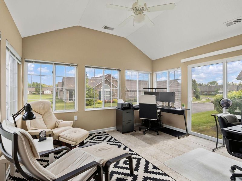 5673 White Goose Road, Unit 12, Westerville, OH 43081 Photo 8