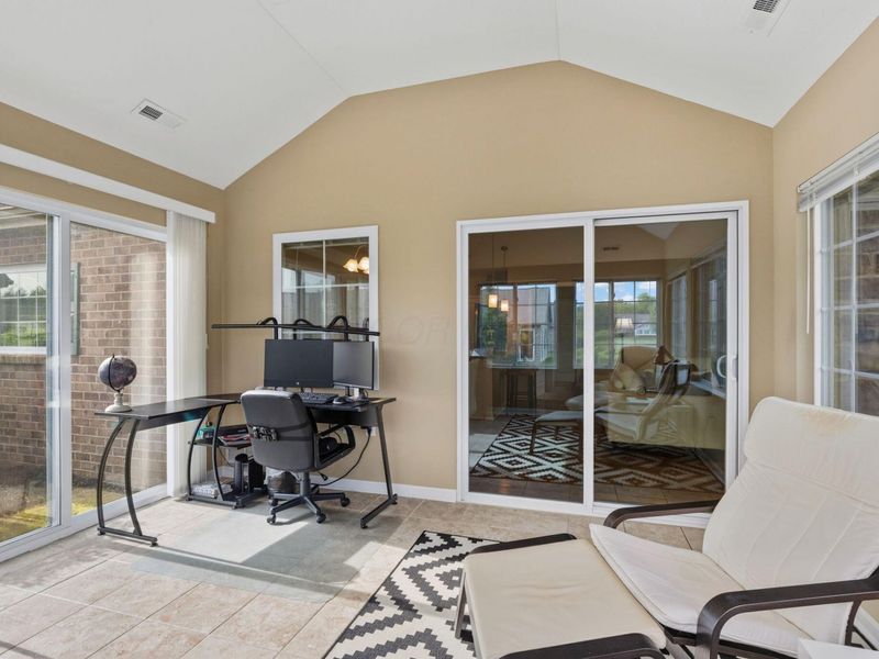 5673 White Goose Road, Unit 12, Westerville, OH 43081 Photo 9