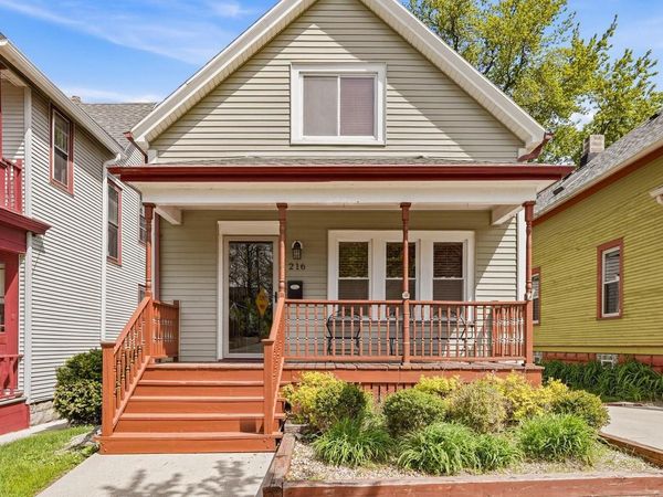 216 Smith STREET, Milwaukee, WI 53207