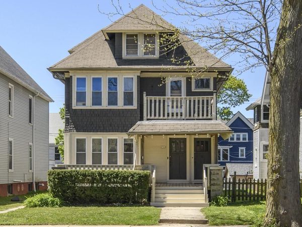 2733 Downer AVENUE, Unit 2735, Milwaukee, WI 53211