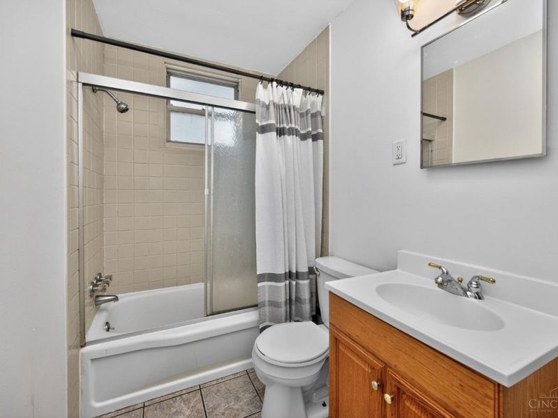 668 Elliott Avenue, Arlington Heights, OH 45215 Photo 18