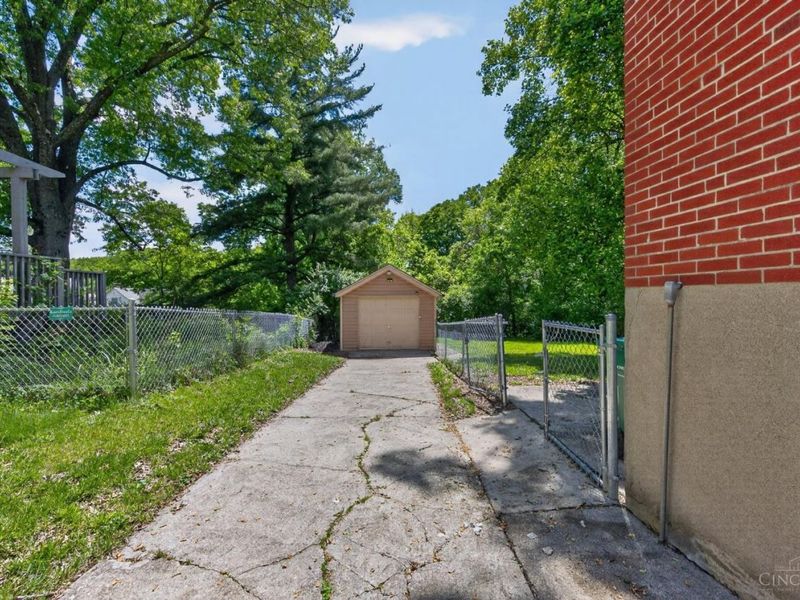 4545 Carnation Avenue, Cincinnati, OH 45238 Photo 35