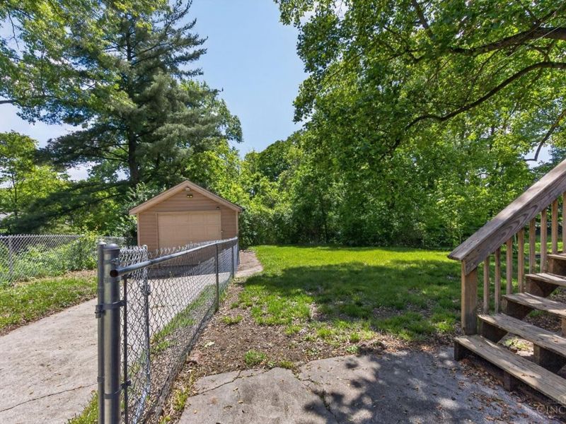 4545 Carnation Avenue, Cincinnati, OH 45238 Photo 36