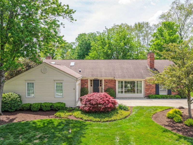 9891 Forestglen Drive, Montgomery, OH 45242 Photo 1