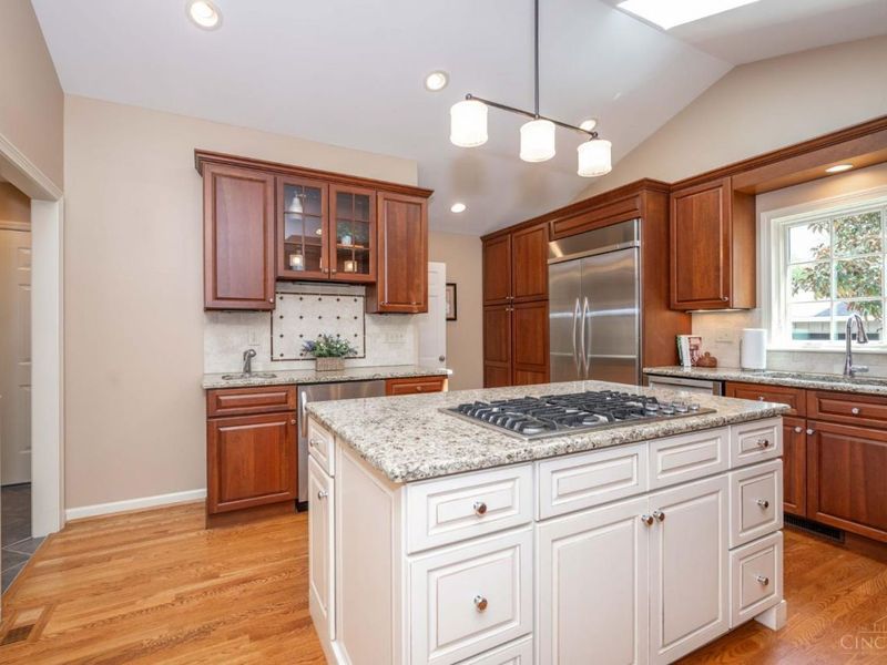 9891 Forestglen Drive, Montgomery, OH 45242 Photo 13