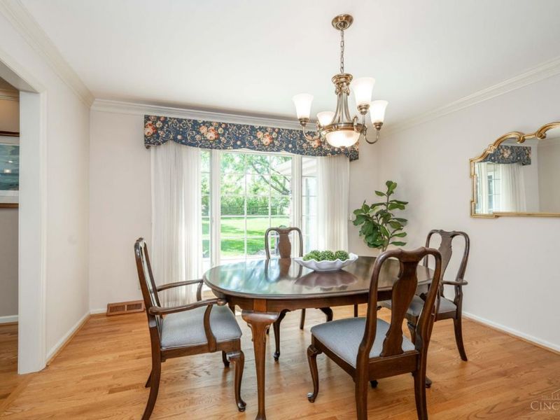 9891 Forestglen Drive, Montgomery, OH 45242 Photo 26