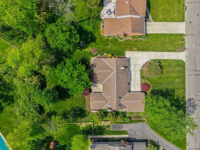 9891 Forestglen Drive, Montgomery, OH 45242 Photo 5