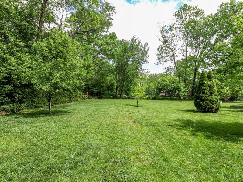 6617 W Knollwood Circle, Miami Twp, OH 45140 Photo 10