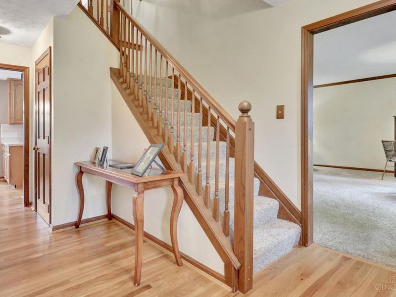 6617 W Knollwood Circle, Miami Twp, OH 45140 Photo 12