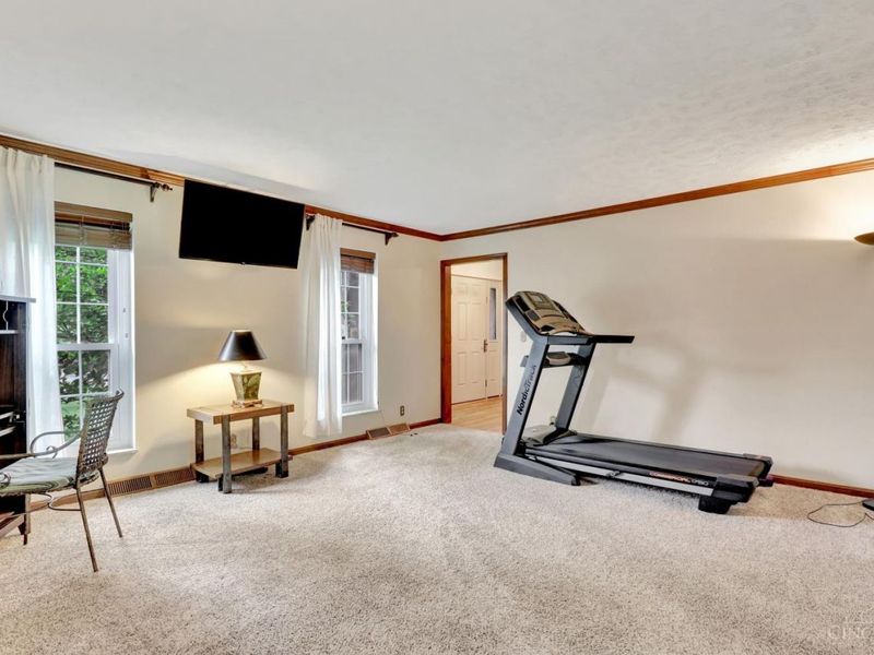 6617 W Knollwood Circle, Miami Twp, OH 45140 Photo 14