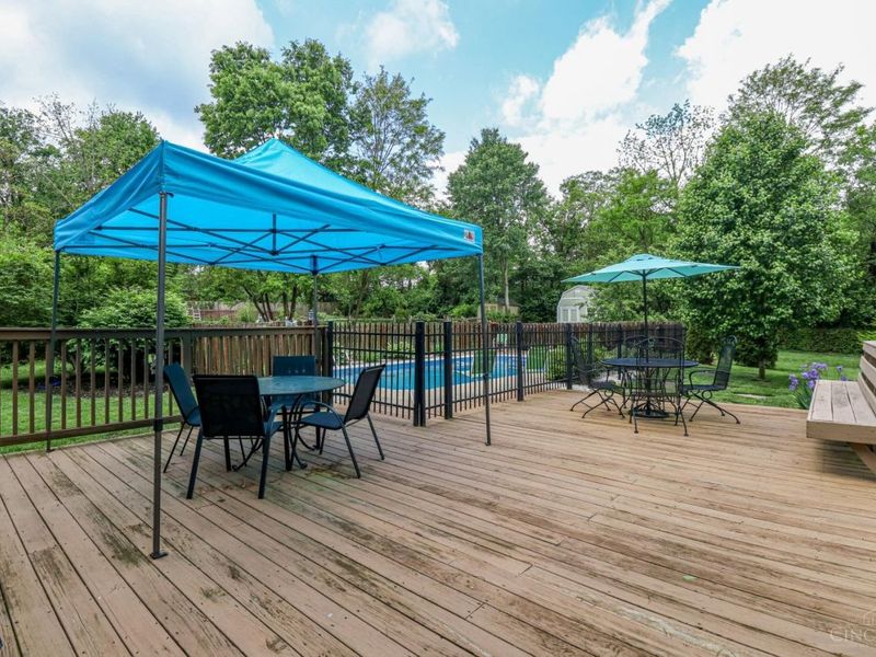 6617 W Knollwood Circle, Miami Twp, OH 45140 Photo 7