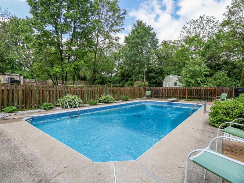6617 W Knollwood Circle, Miami Twp, OH 45140 Photo 8