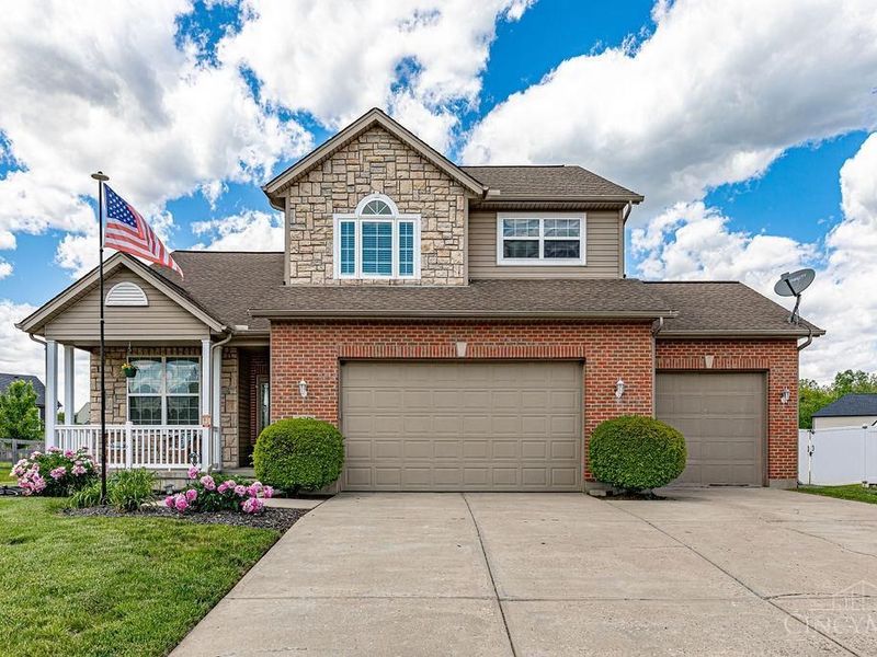 422 Sudbury Drive, Trenton, OH 45067 Photo 3