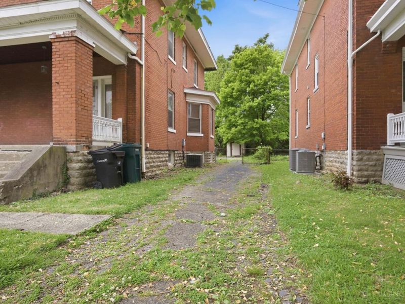 1636 Elkton Place, Cincinnati, OH 45224 Photo 5
