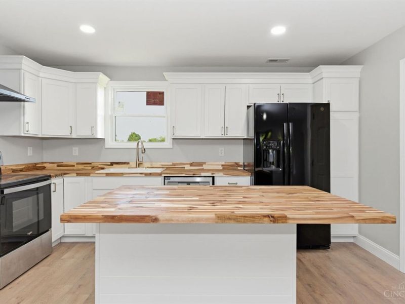 1976 Shinkles Ridge Road, Lewis Twp, OH 45121 Photo 44
