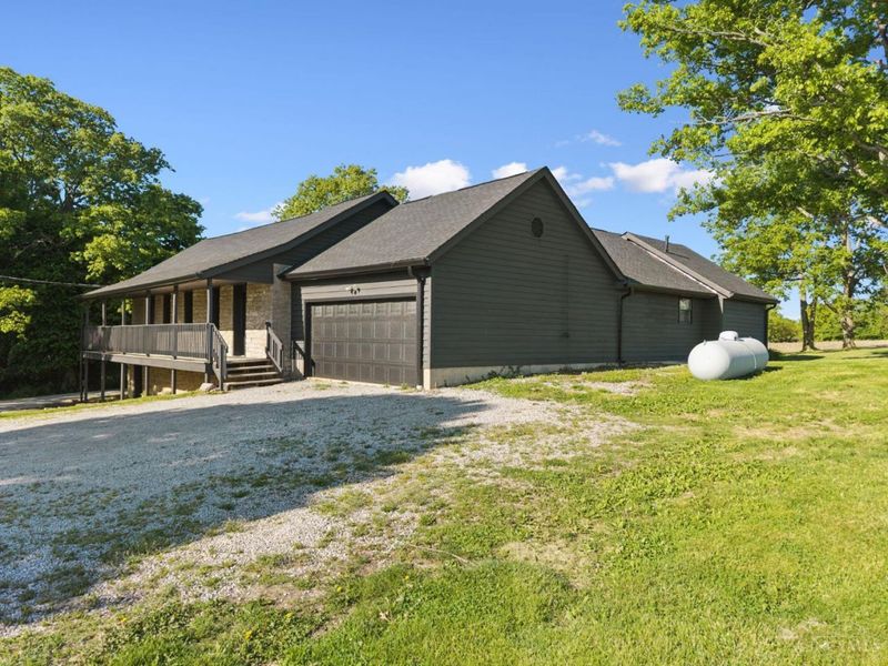 1976 Shinkles Ridge Road, Lewis Twp, OH 45121 Photo 8
