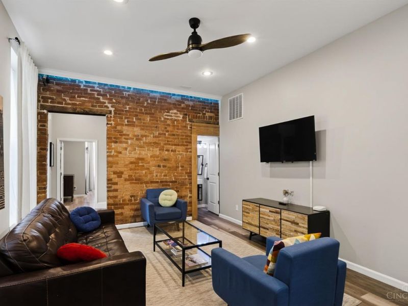 2713 Price Avenue, Cincinnati, OH 45204 Photo 6