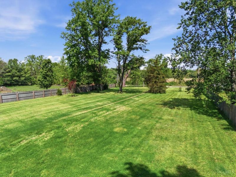 10668 Dallasburg Road, Loveland, OH 45140 Photo 18