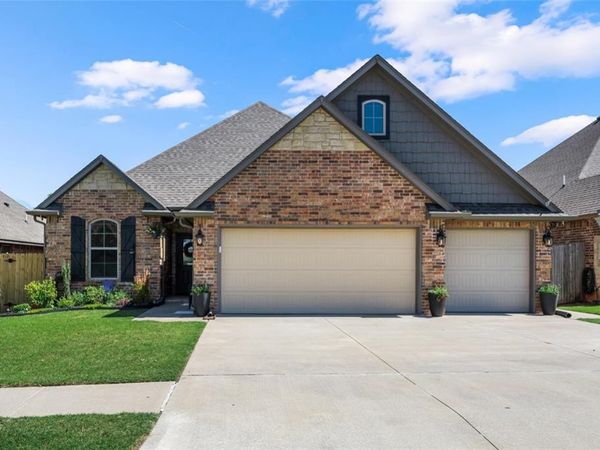 11916 SW 18th Street, Yukon, OK 73099