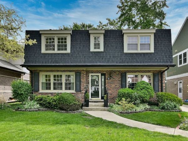 191 S Hawthorne Avenue , Elmhurst, IL 60126