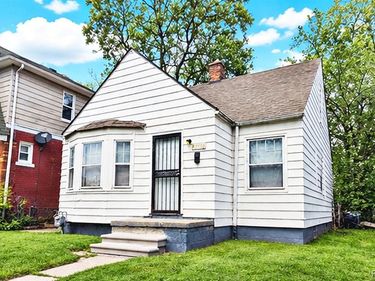 15762 Strathmoor Street, Detroit, MI 48227